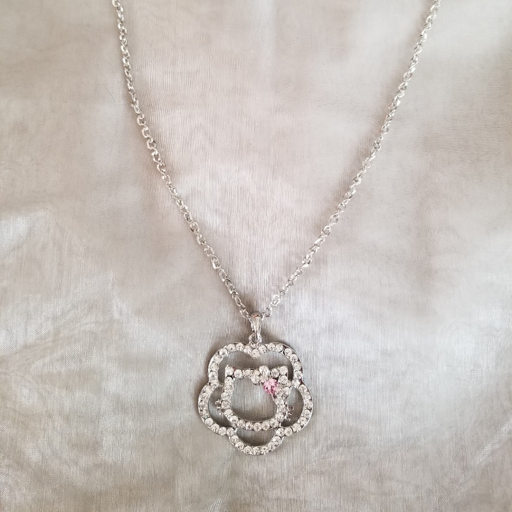 Hello Kitty Rhinestone Pendant - Picture 2 of 6